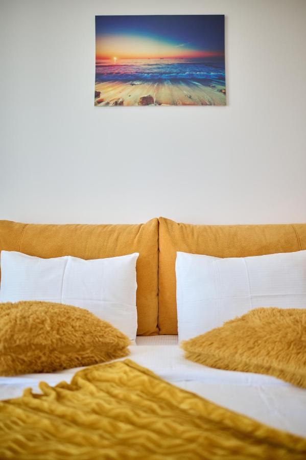 Ena Sunrise Summerland